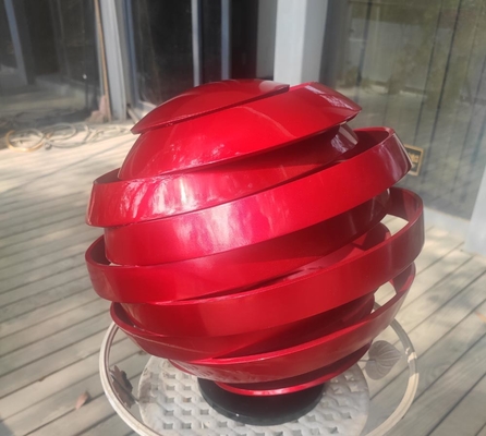 La cottura rossa dipinta moderna della scultura astratta di acciaio inossidabile ha verniciato